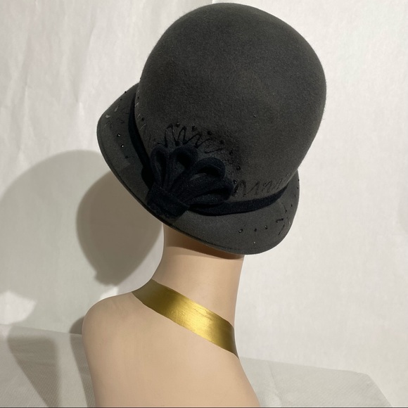 Important Hats By Mindy Fradkin - Picture 2 of 10